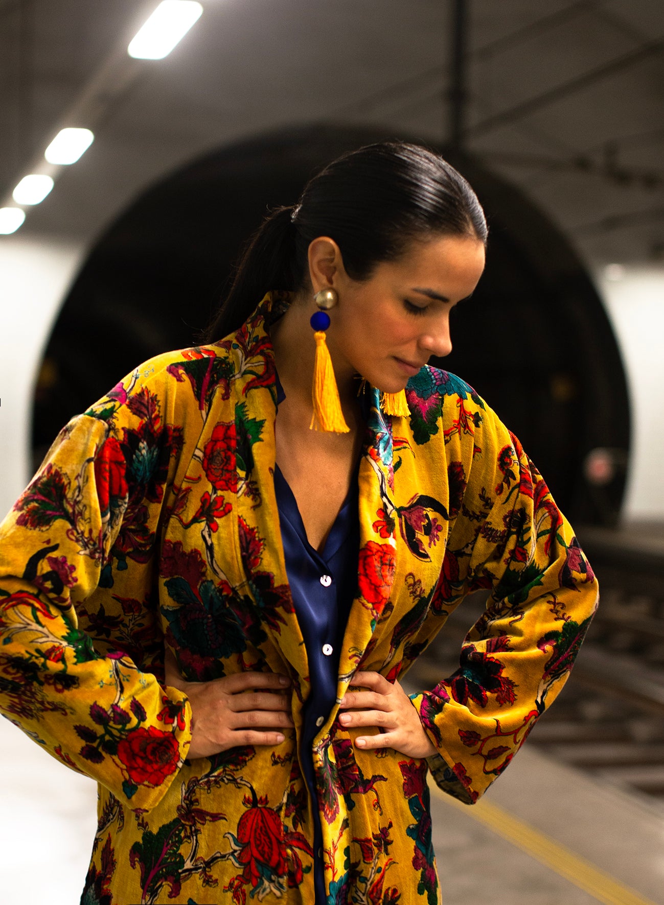 MUSTARD GARDEN VELVET KIMONO