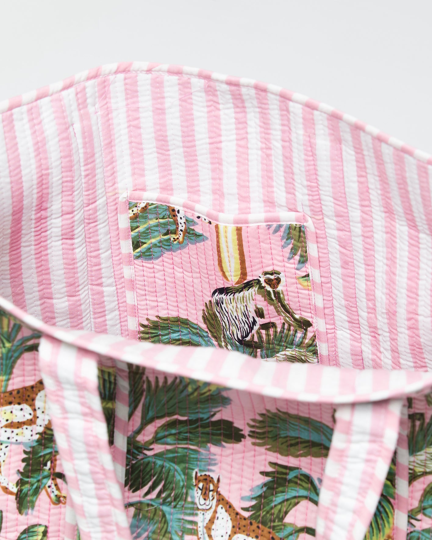 PINK JUNGLE PRINTED PINK BAG
