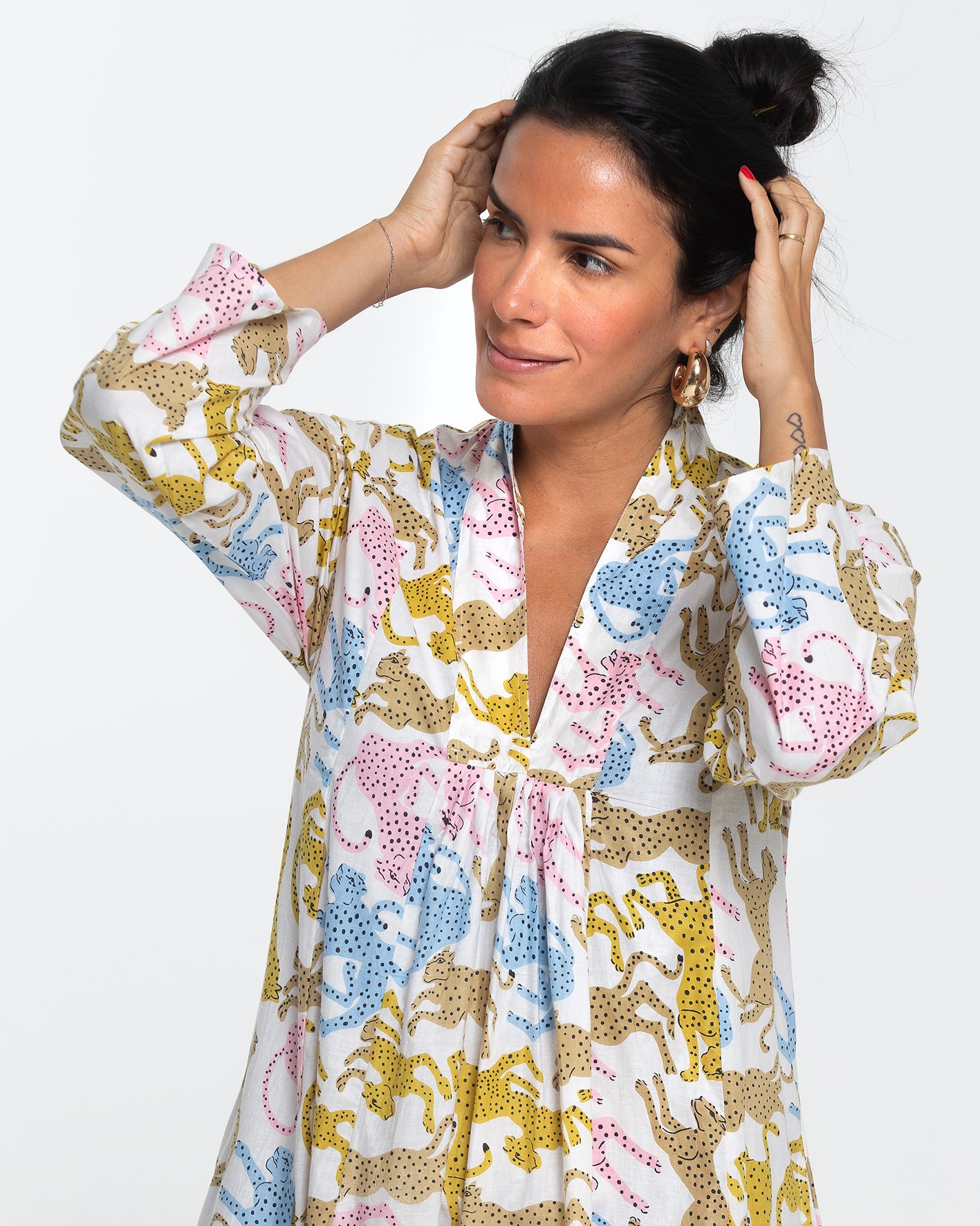 WHITE MIDI DRESS COLORFUL LEOPARDS